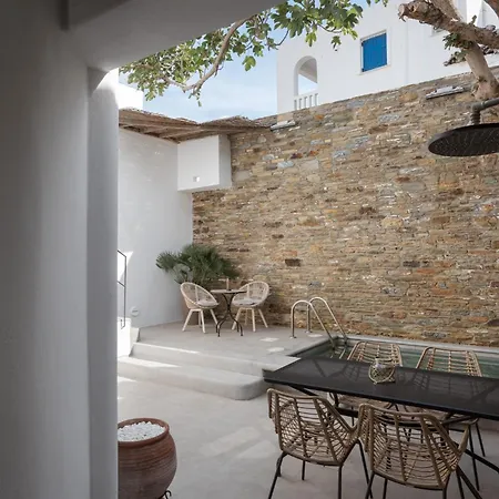Porto Sereno Andros Gavrio