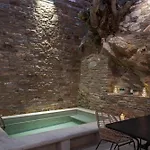 Porto Sereno Andros 아파트 가브리온